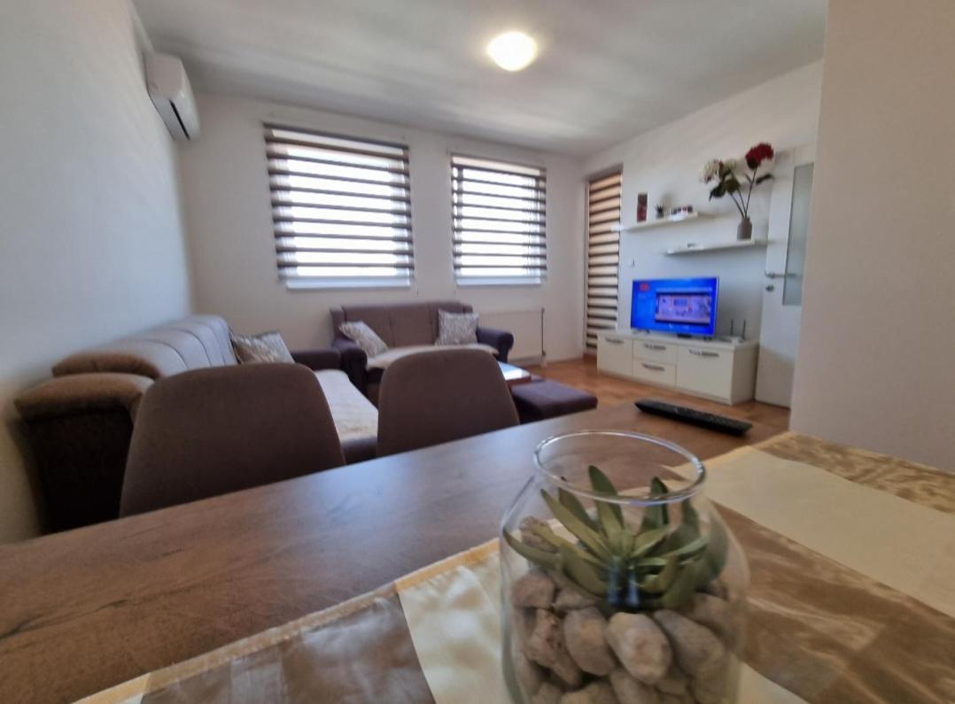 Apartman Moskva Bijeljina Apartment Екстериор снимка